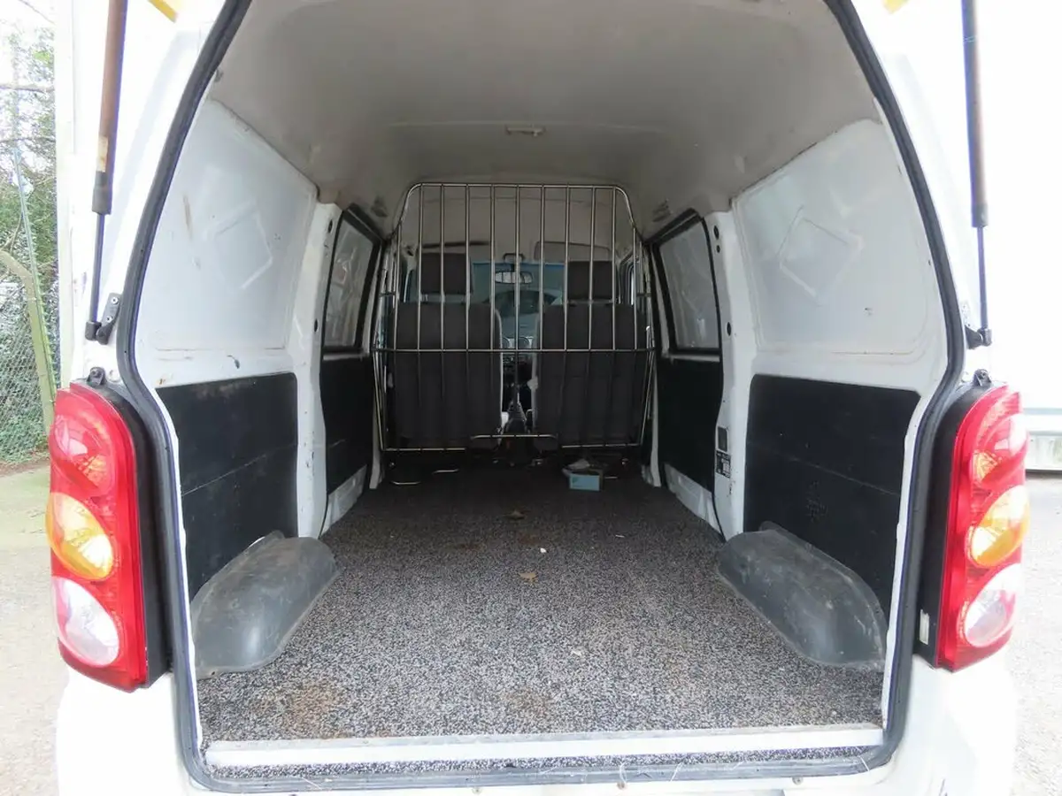 2015-dfsk-loadhopper-13-window-van-big-8