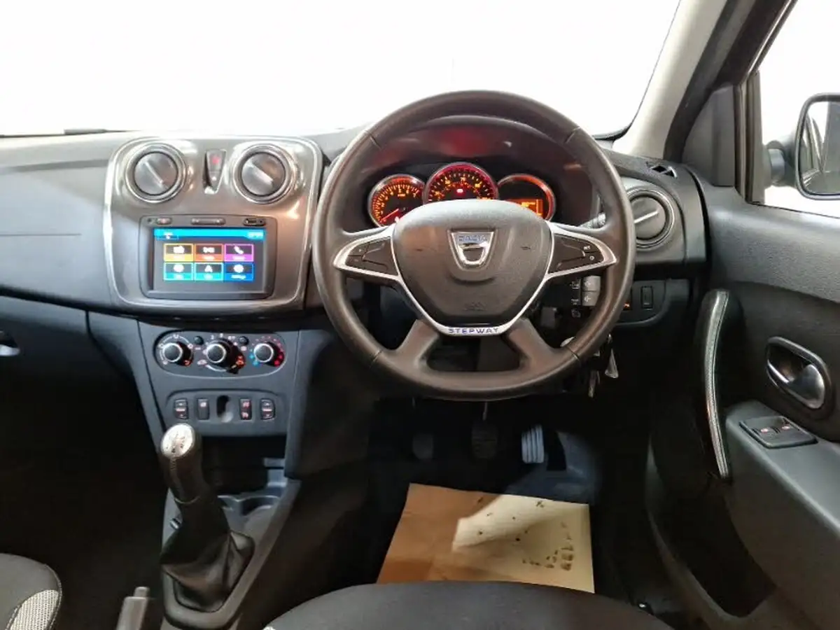 2020-dacia-sandero-stepway-09-tce-comfort-big-9