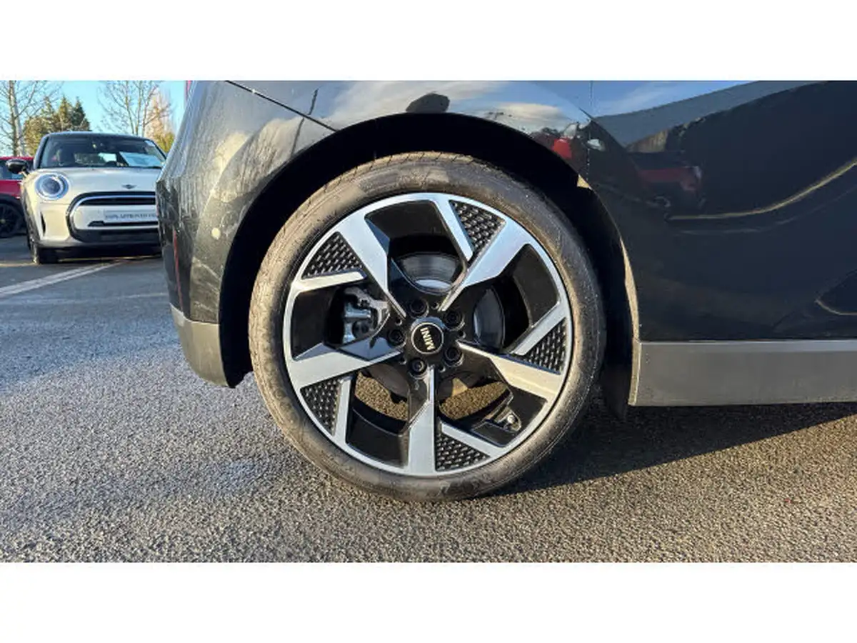 2024-mini-cooper-e-cooper-se-exclusive-big-36