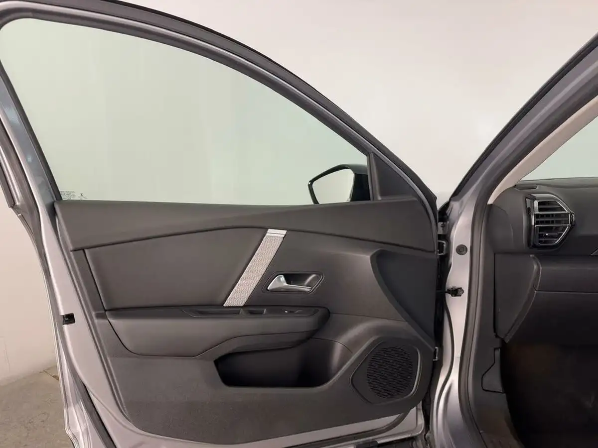 2021-citroen-c4-15bluehdi-sense-plus-130ps-eat8-big-8