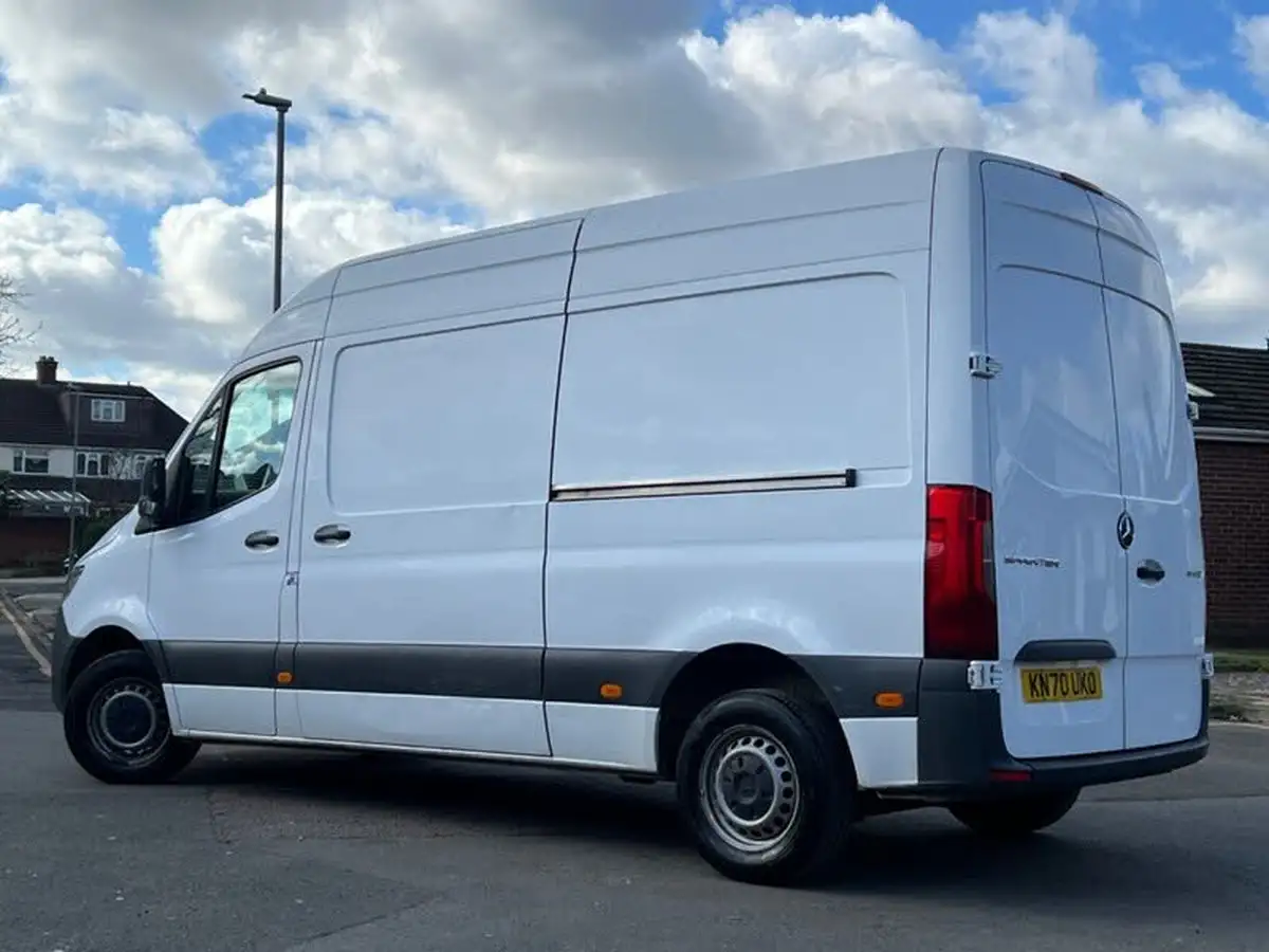 2020-mercedes-benz-sprinter-21cdi-314-l1h1-panel-van-big-29