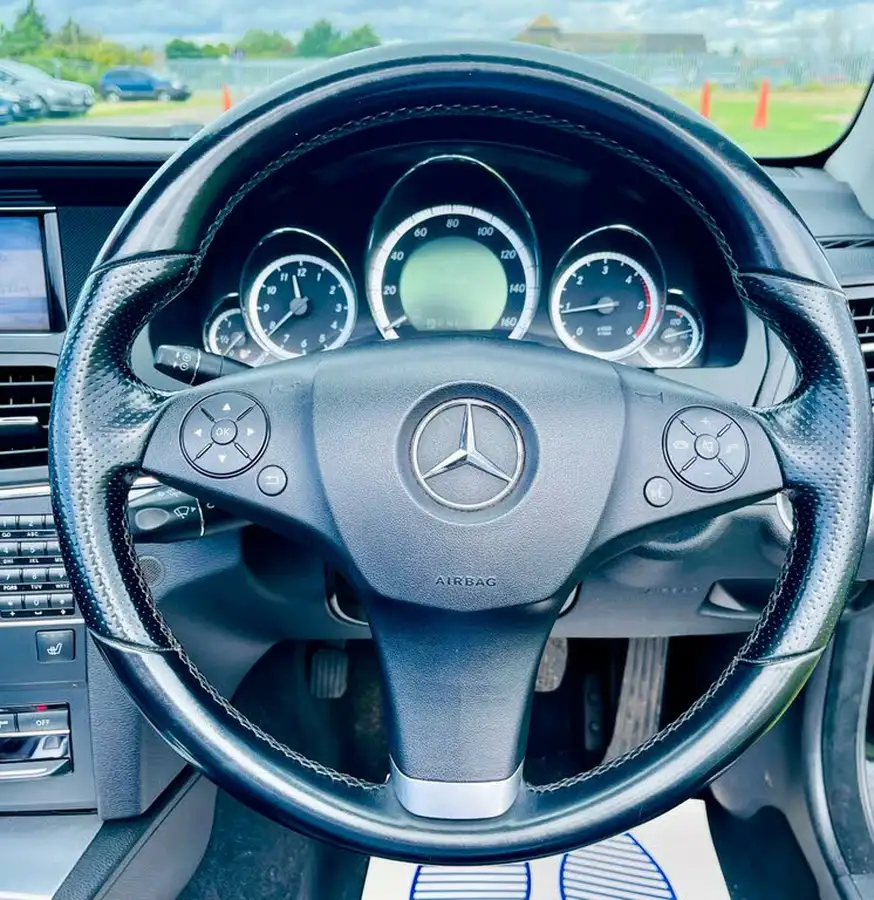 2011-mercedes-benz-e-class-21td-e220-cdi-se-21cdi-blue-f-cabriolet-2d-2143cc-auto-big-39