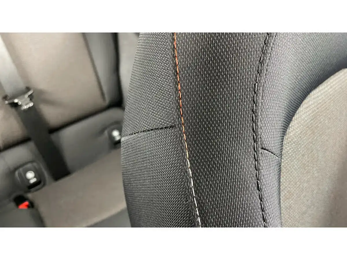 2021-mini-countryman-15-cooper-classic-auto-big-57