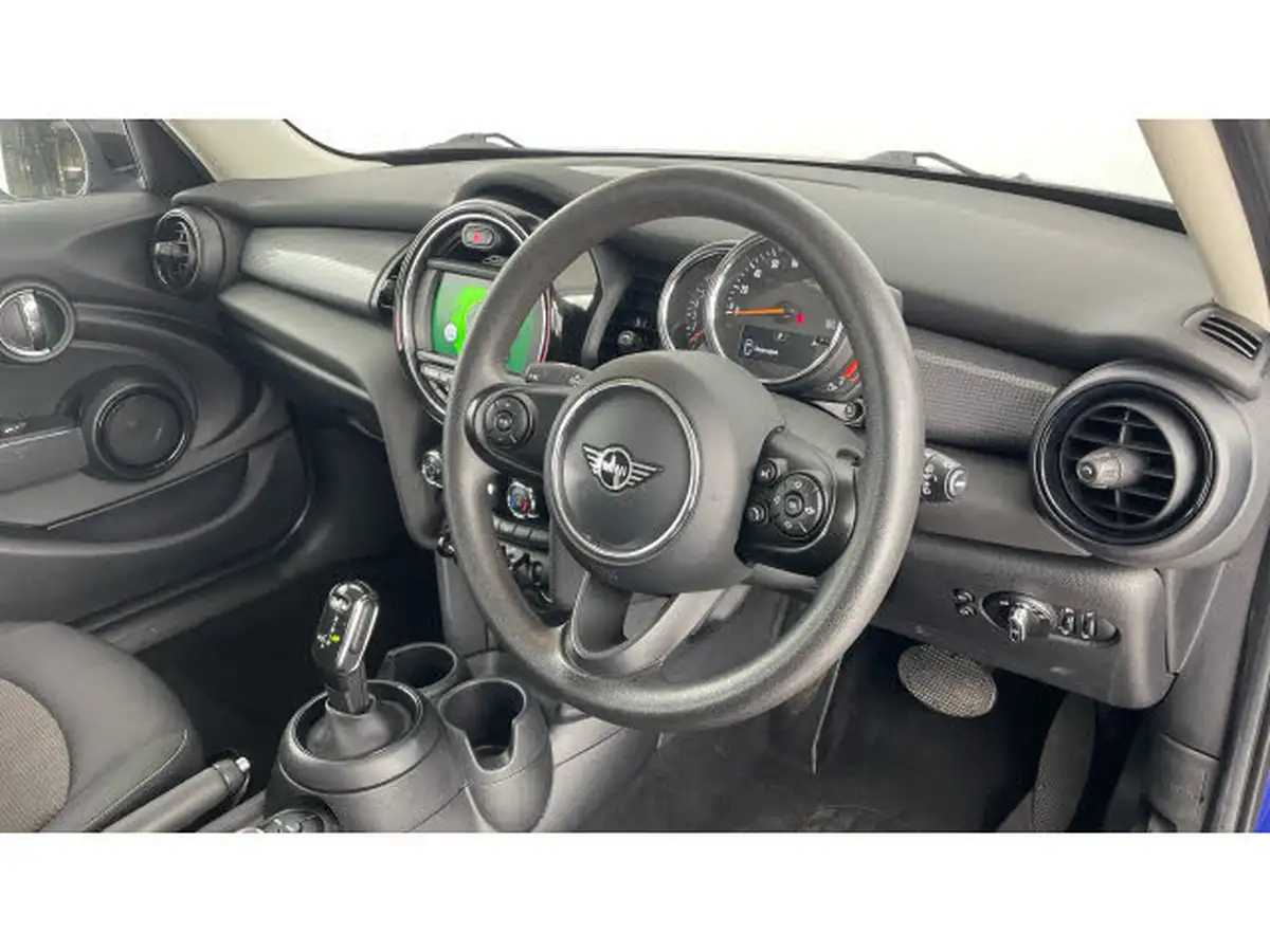 2021-mini-countryman-15-cooper-classic-auto-big-5