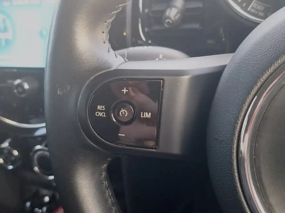 2022-mini-cooper-15-cooper-classic-hatchback-5d-big-12