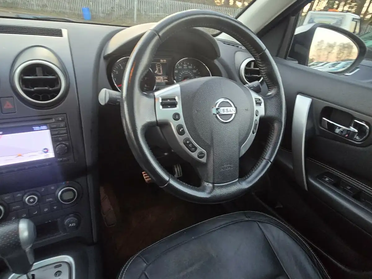 2010-nissan-qashqai2-20-tekna-4wd-cvt-big-8