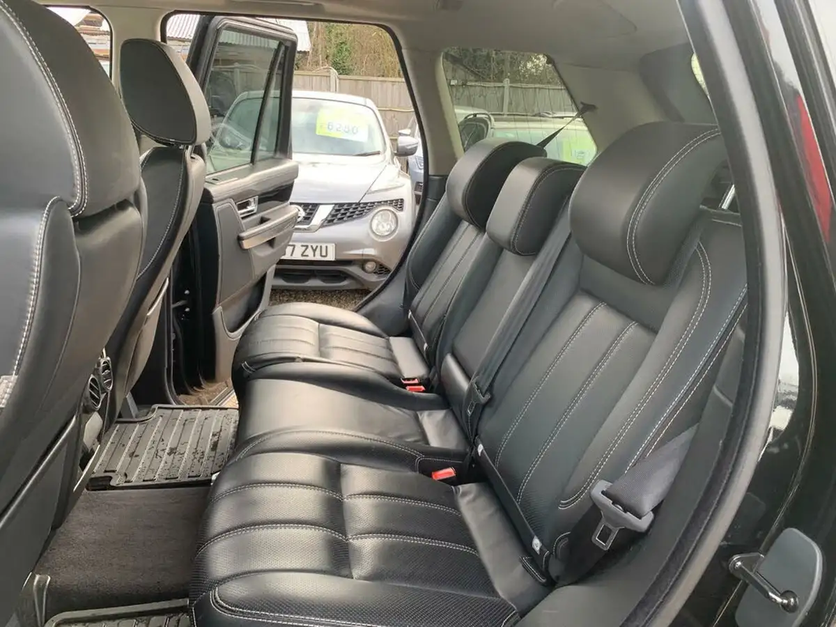 2013-land-rover-range-rover-sport-30tdv6-hse-black-edition-big-43