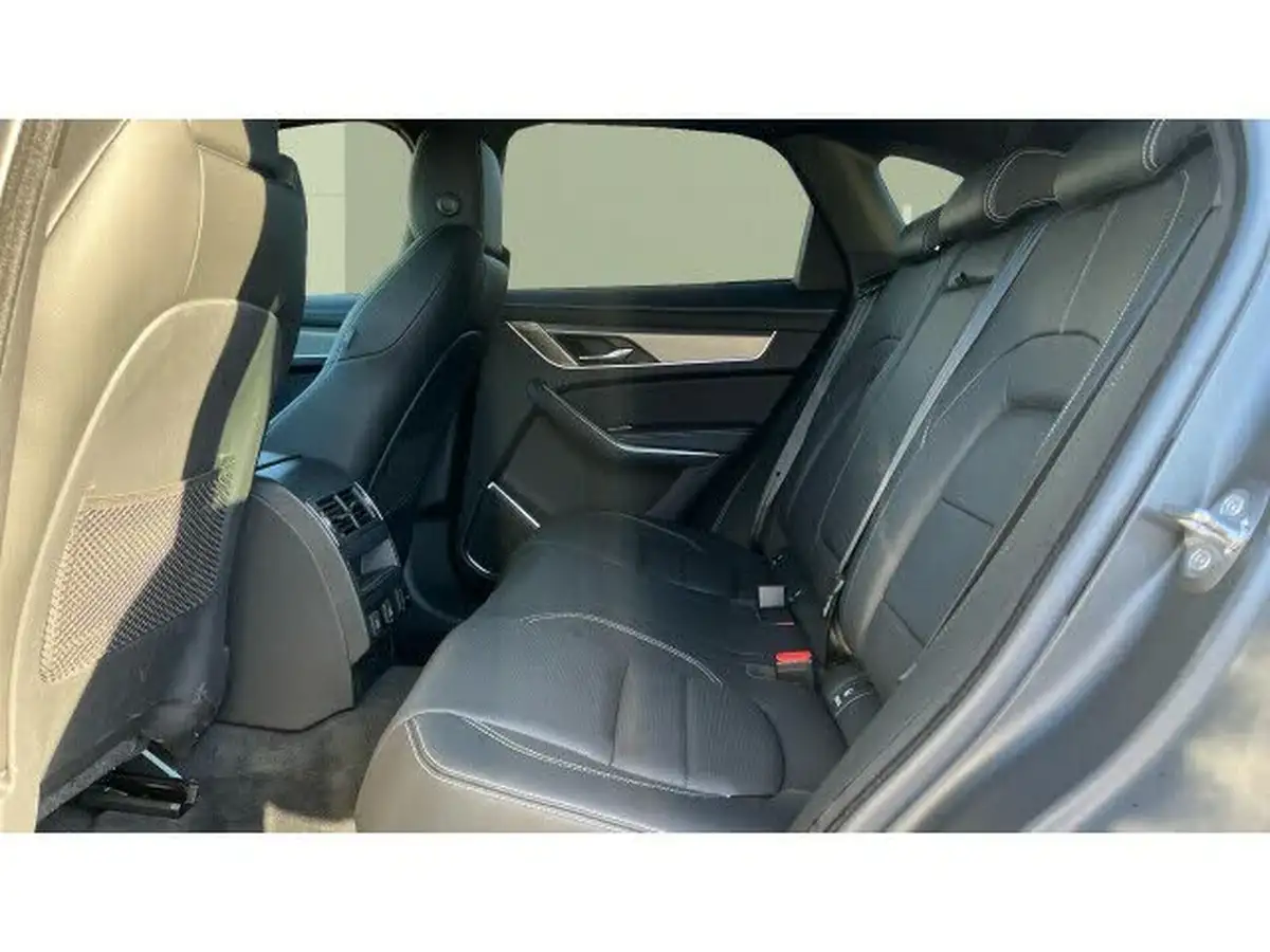 2024-jaguar-f-pace-20-p400e-r-dynamic-se-black-90th-anniversary-edition-big-3