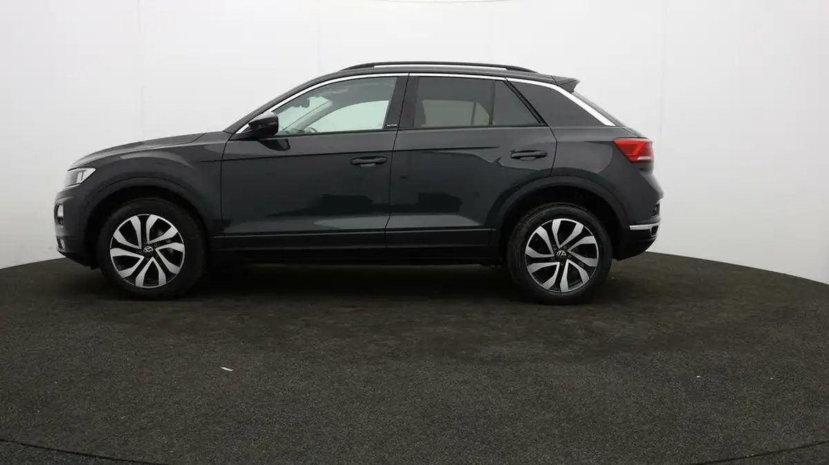 2022-volkswagen-t-roc-10-tsi-active-hatchback-5d-big-3