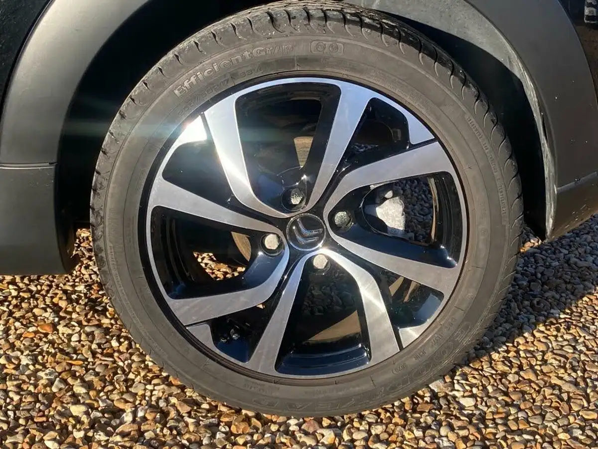 2020-citroen-c3-12-puretech-flair-plus-110ps-eat6-big-15