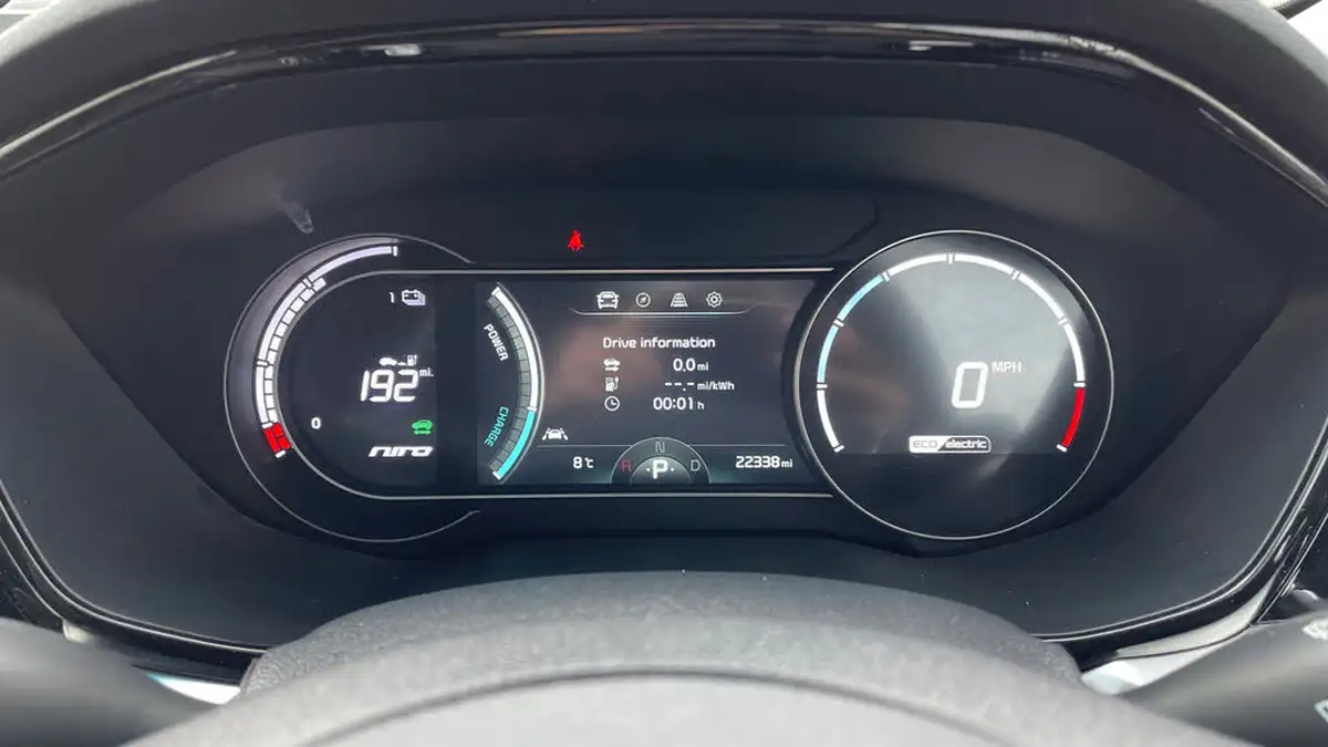 2021-kia-e-niro-ev-3-big-12