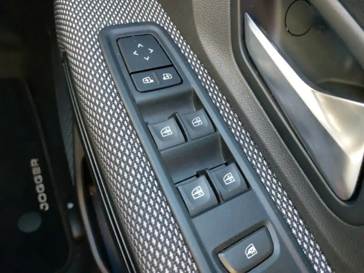 2022-dacia-jogger-10-tce-extreme-se-big-11