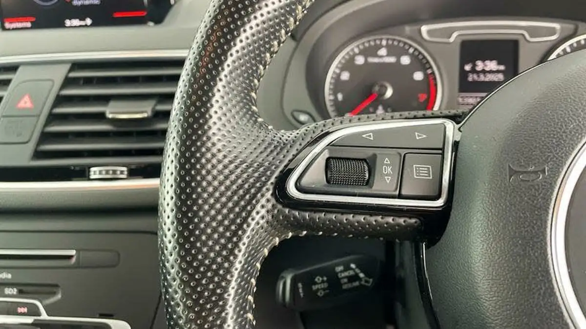 2017-audi-q3-14-tfsi-s-line-edition-tronic-big-22