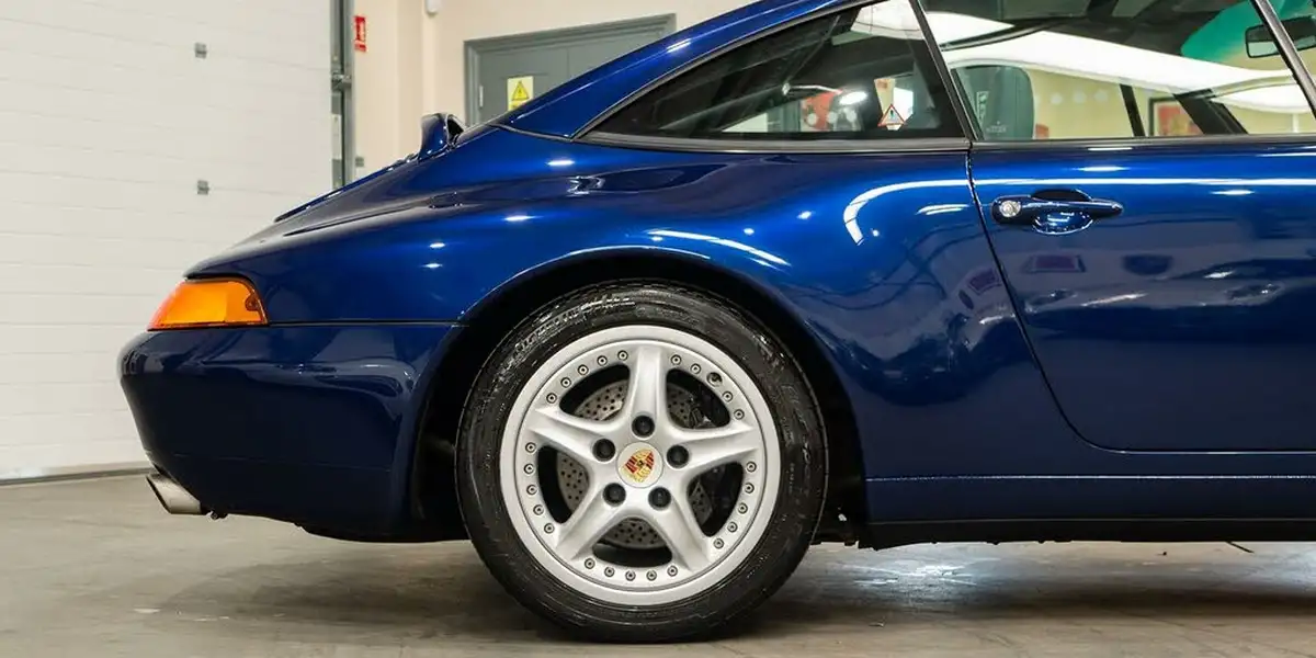 1996-porsche-911-36-targa-big-10