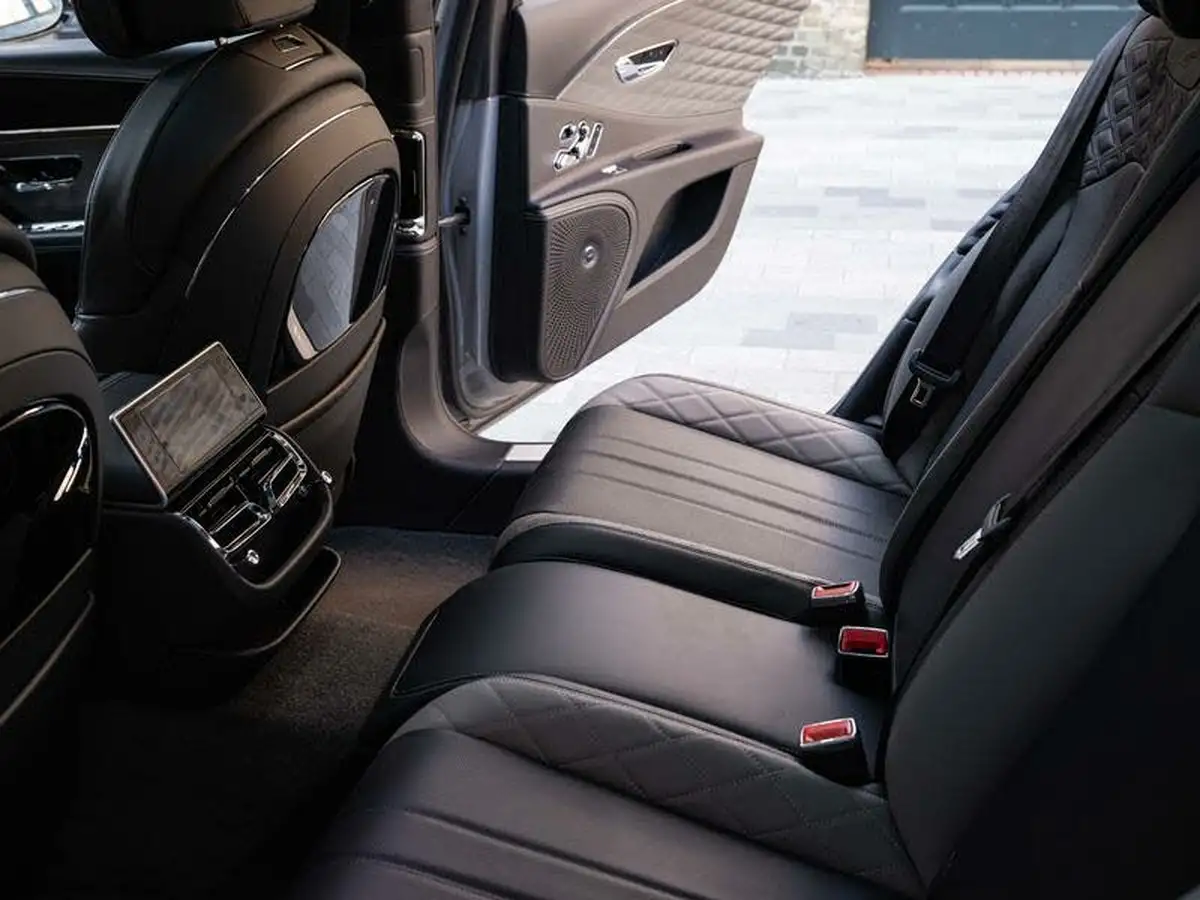 2024-bentley-flying-spur-29-hybrid-big-28