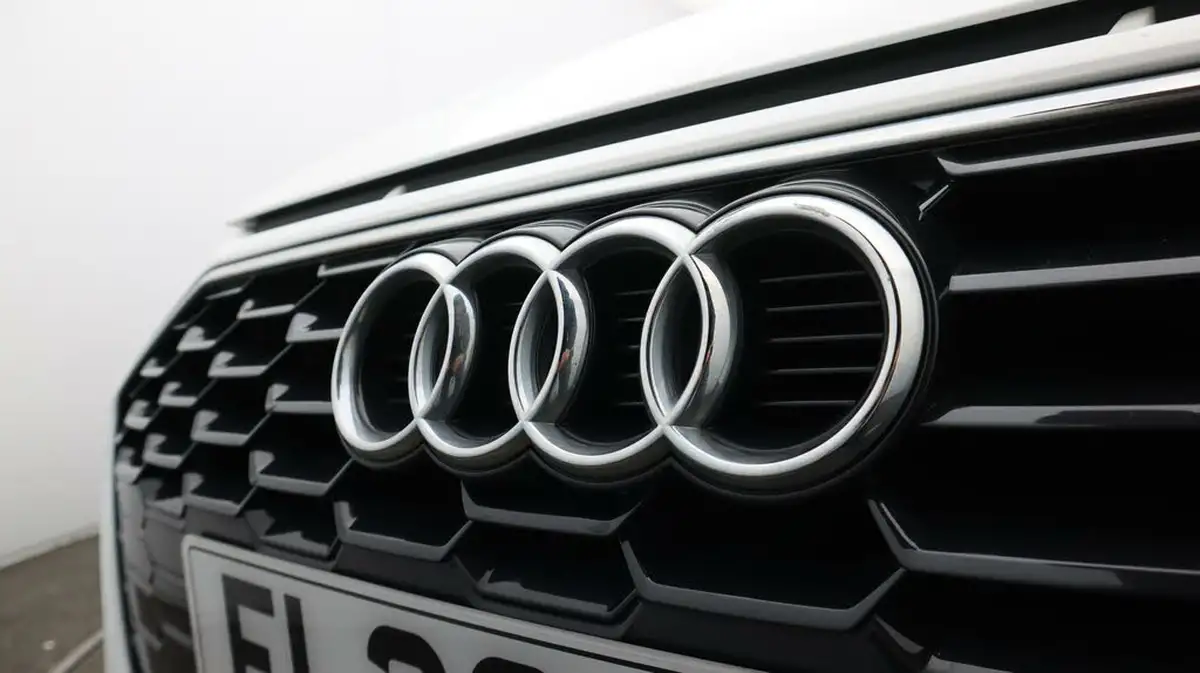 2022-audi-a3-10-30-tfsi-s-line-sportback-5d-big-21