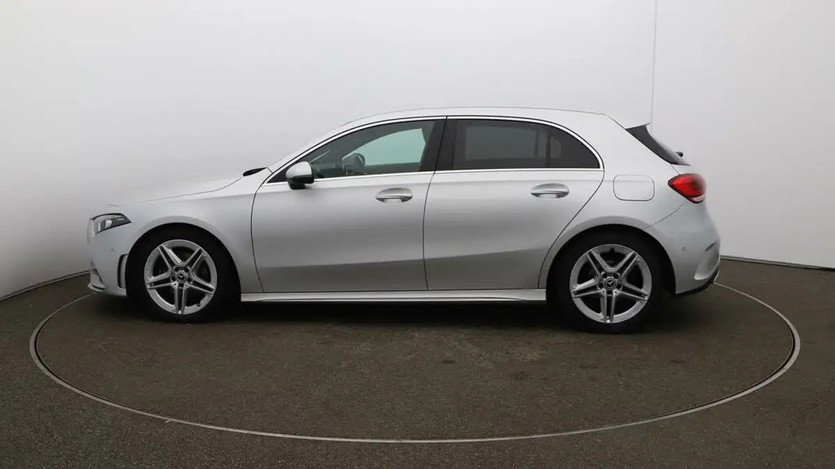 2020-mercedes-benz-a-class-15d-a180d-amg-line-executive-hatchback-5d-7g-dct-big-60