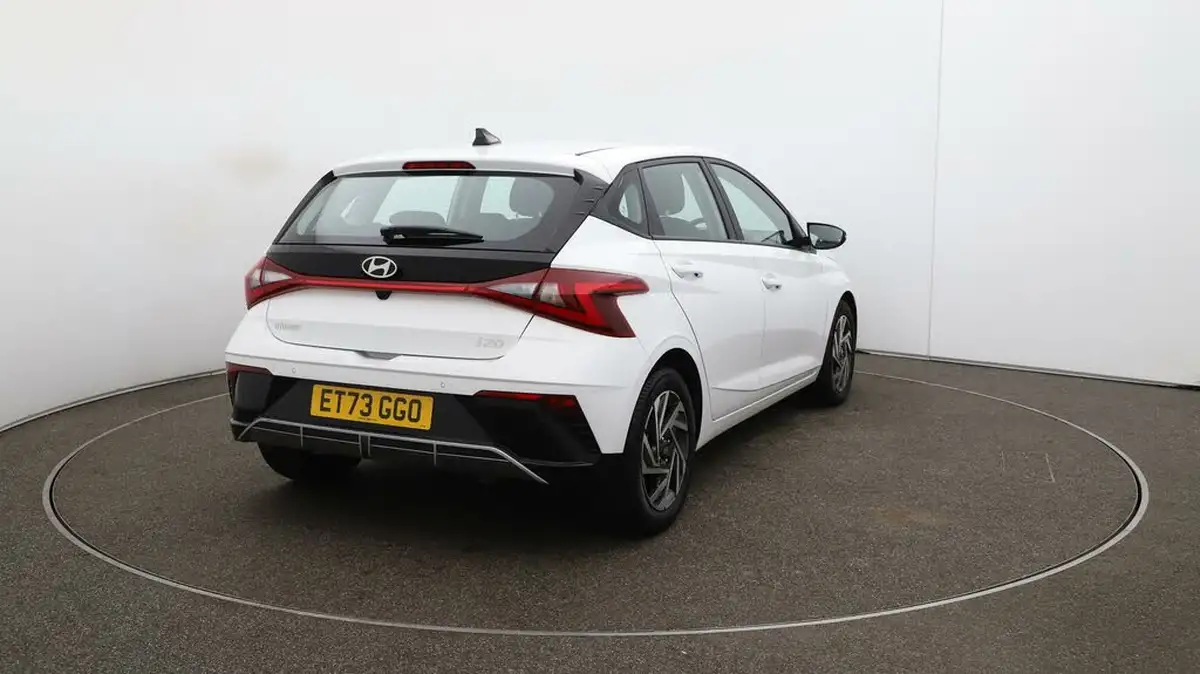 2024-hyundai-i20-10-t-gdi-advance-big-53