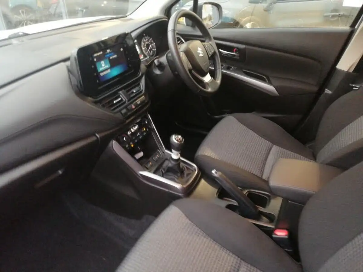 2023-suzuki-s-cross-14-boosterjet-motion-big-4