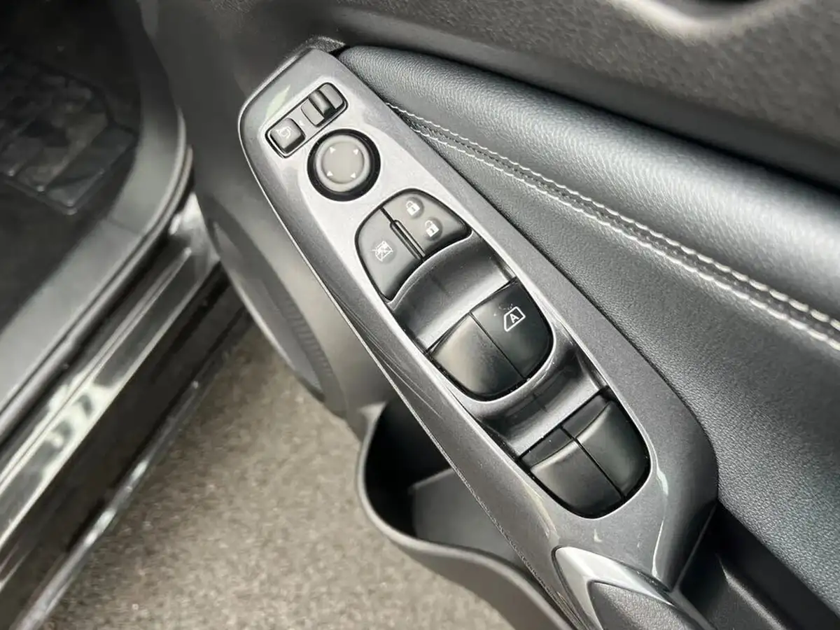 2023-nissan-juke-10-dig-t-n-connecta-dct-big-21