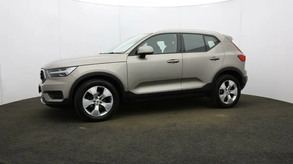 2021-volvo-xc40-15-t3-momentum-161bhp-big-32
