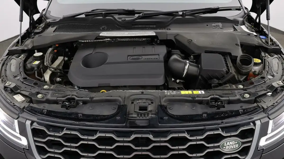2022-land-rover-range-rover-evoque-15-p300e-r-dynamic-se-big-18
