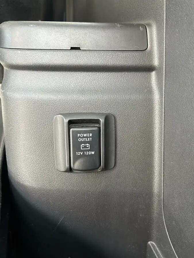 2016-mitsubishi-outlander-20-gx4h-phev-big-59