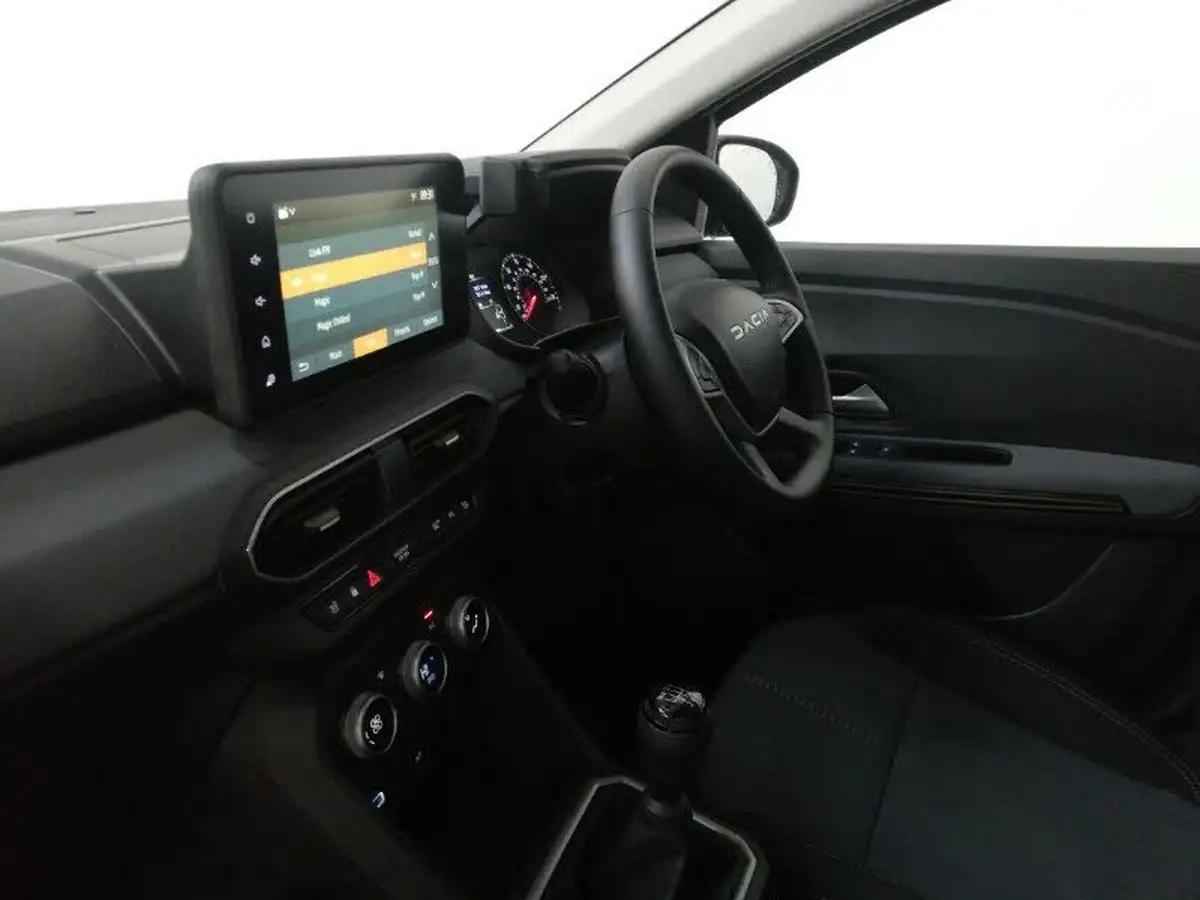 2023-dacia-sandero-stepway-10-tce-essential-90bhp-big-4