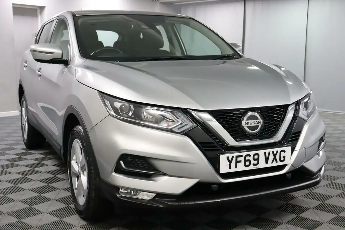 2019-nissan-qashqai-13-dig-t-acenta-premium-140ps-big-4