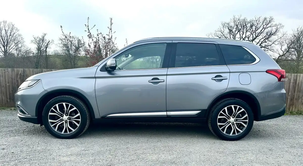 2016-mitsubishi-outlander-22di-d-gx3-7st-auto-big-6