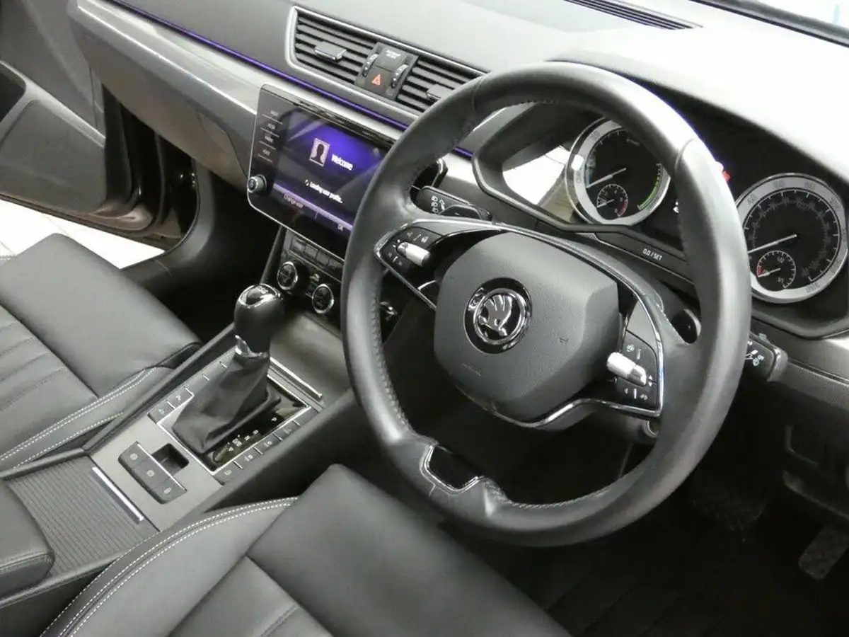 2021-skoda-superb-14-tsi-se-l-hatchback-big-45