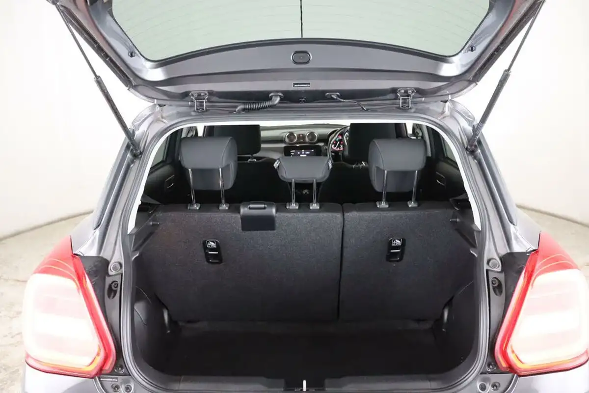 2022-suzuki-swift-12-dualjet-sz5-big-13