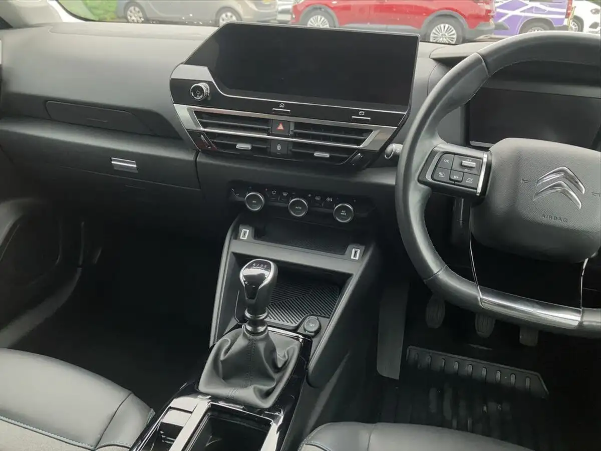 2021-citroen-c4-12-puretech-shine-130ps-big-19
