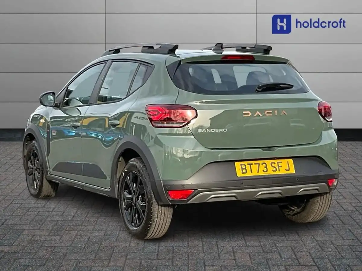 2023-dacia-sandero-stepway-10-tce-essential-90bhp-big-1