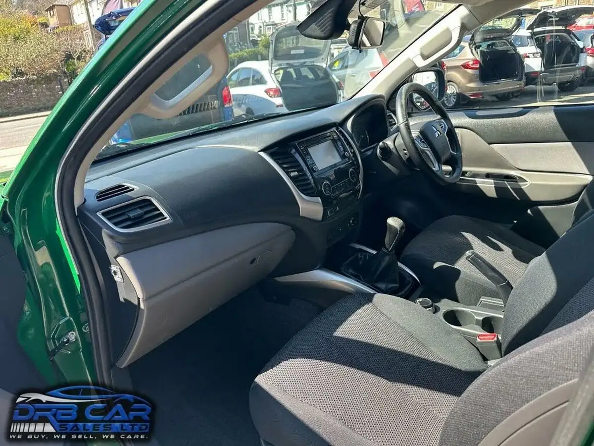 2019-mitsubishi-l200-24di-d-titan-eu6b-big-24