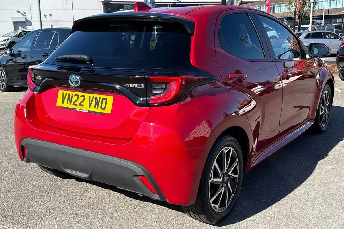 2022-toyota-yaris-15-vvt-i-design-big-39