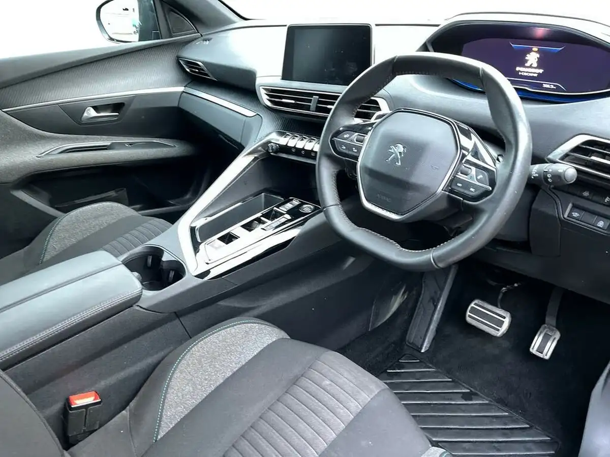 2023-peugeot-3008-suv-12-puretech-active-premium-eat8-big-4