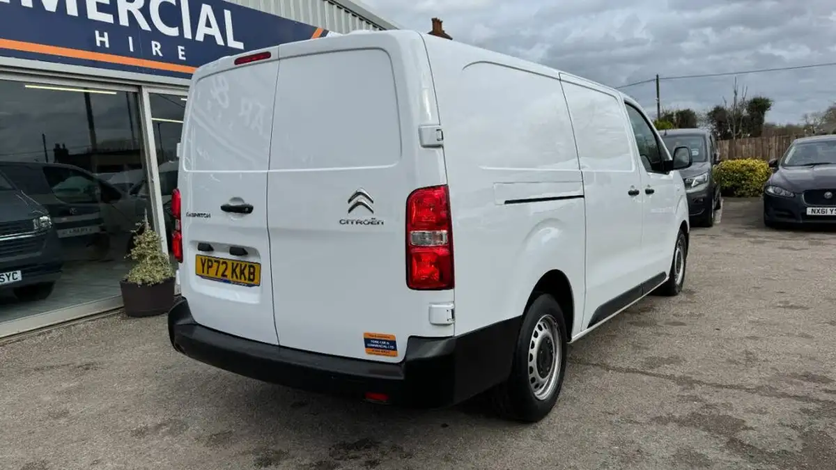 2022-citroen-dispatch-20bluehdi-enterprise-pro-xl-1400-big-16