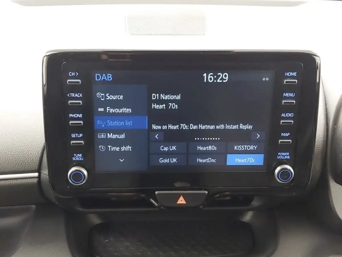 2023-mazda-mazda2-15-agile-big-9