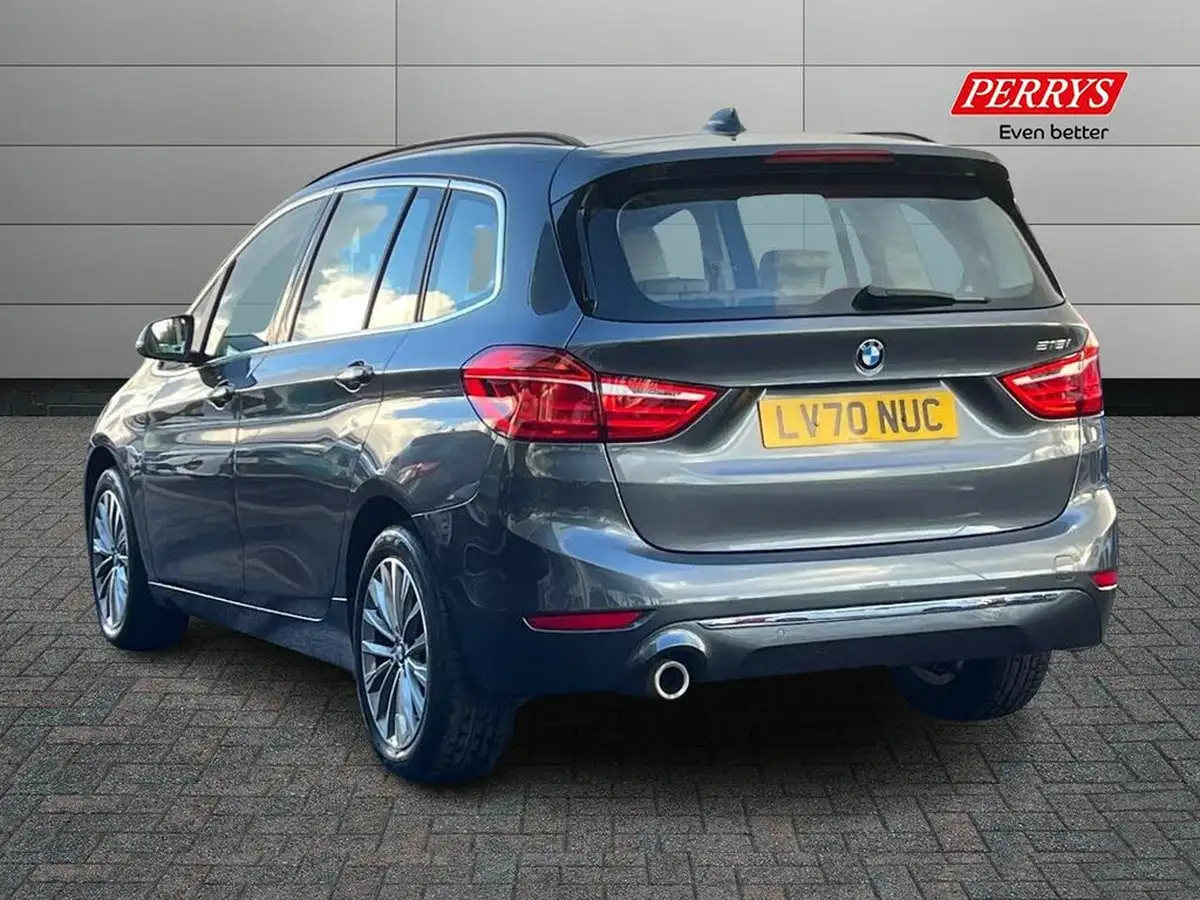 2021-bmw-2-series-15-218i-luxury-gran-big-1