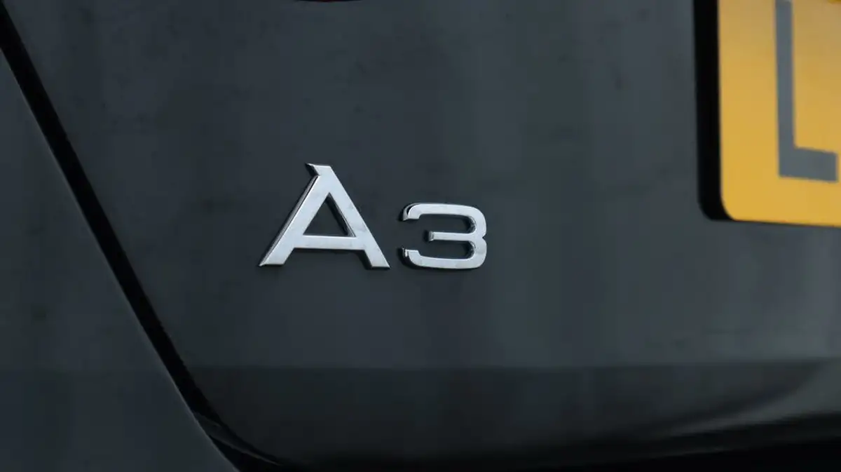 2024-audi-a3-10-30-tfsi-sport-saloon-4d-big-20