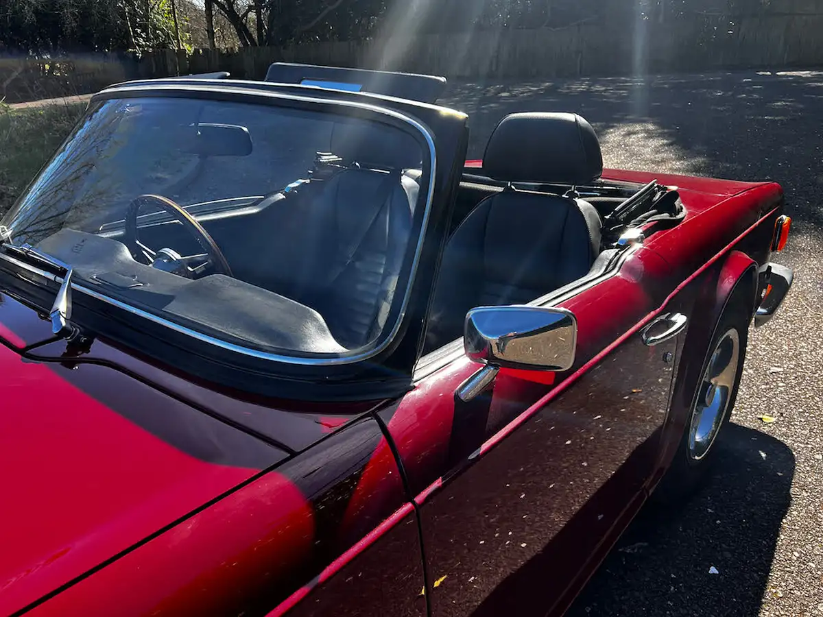 1971-triumph-tr6-convertible-big-25