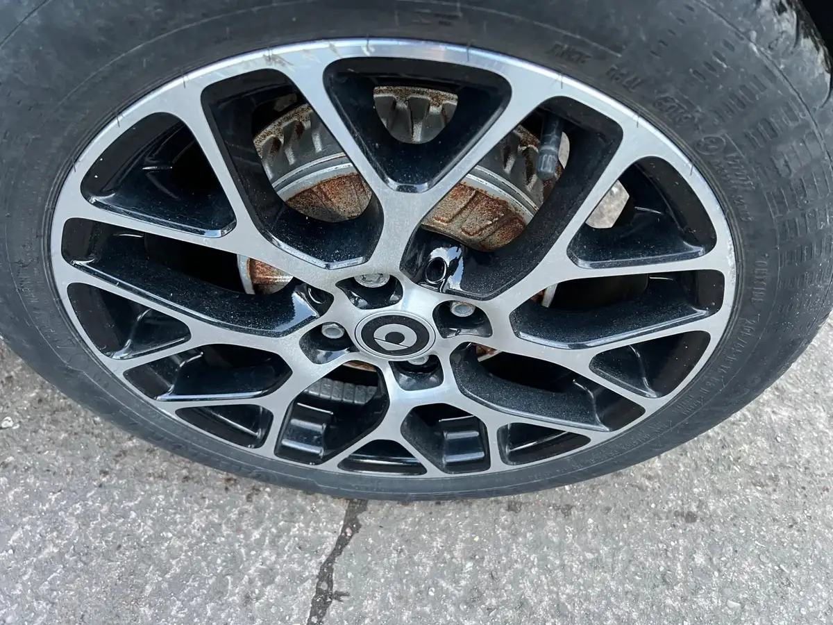 2020-smart-forfour-eq-prime-exclusive-big-8