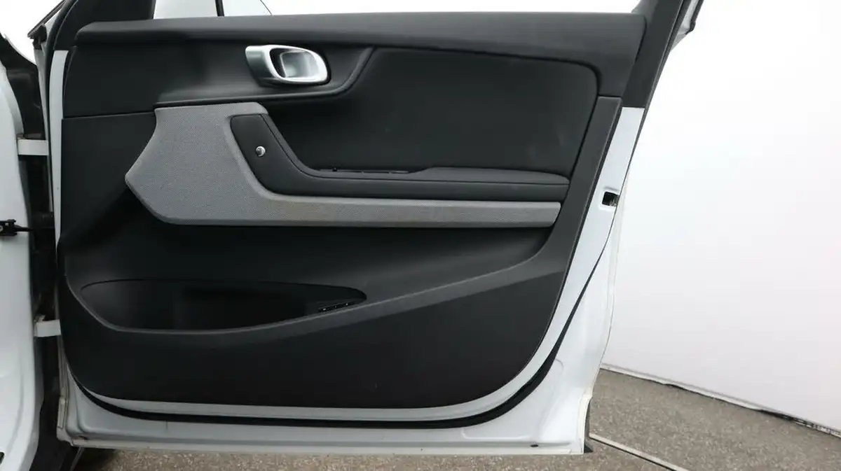 2023-polestar-polestar-2-e-ps2-165kw-standard-single-hatchback-big-15