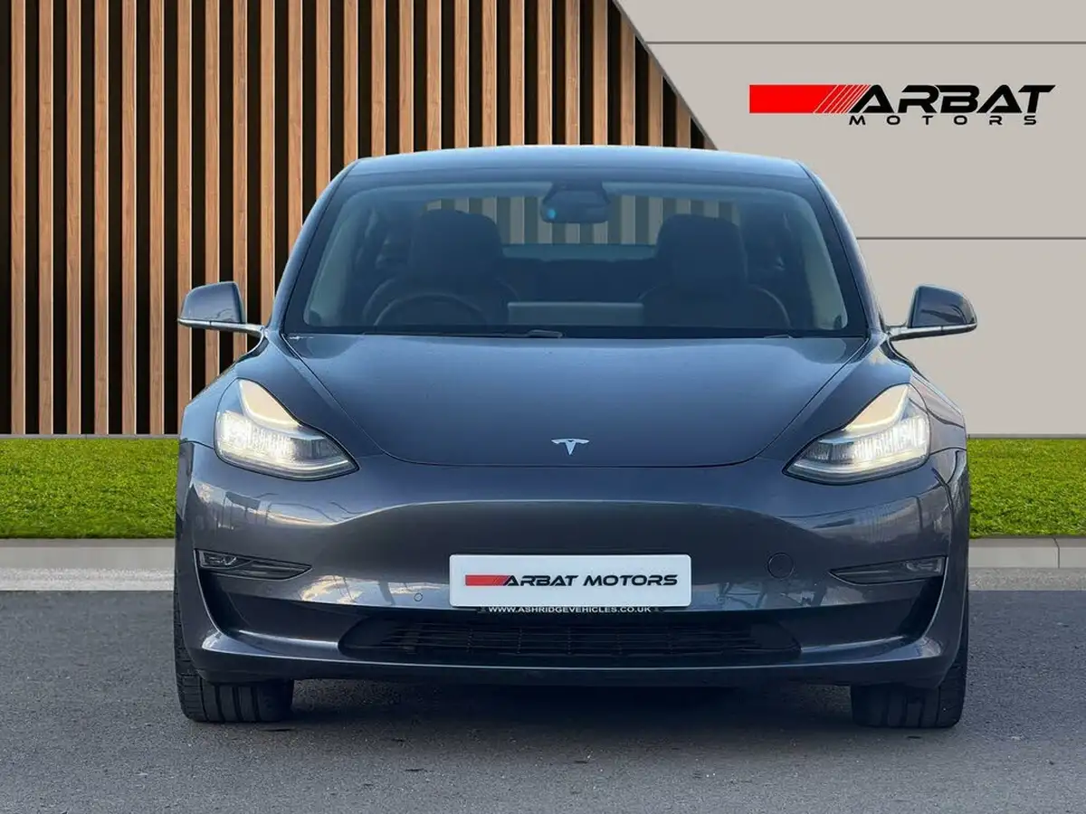 2020-tesla-model-3-e-performance-big-3