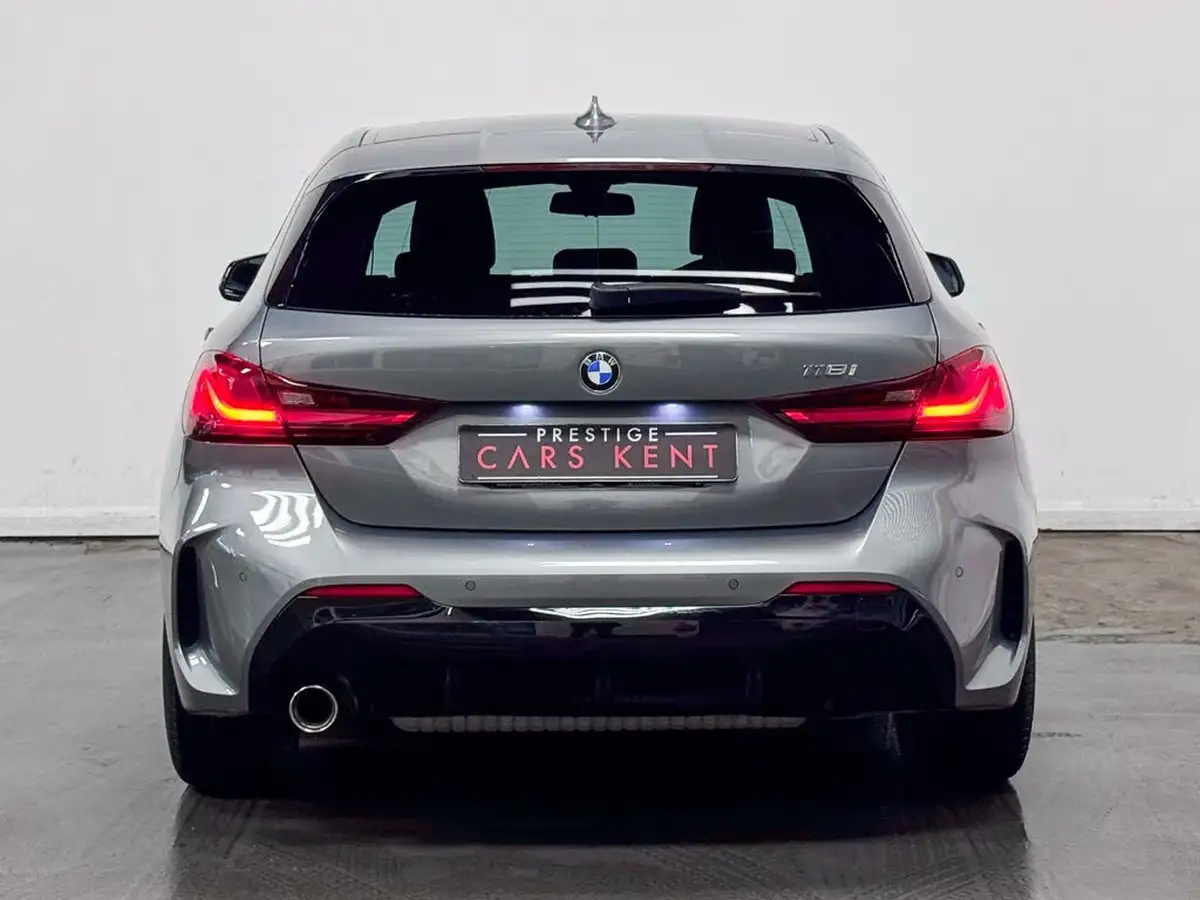 2024-bmw-1-series-15-118i-m-sport-lcp-dct-big-6