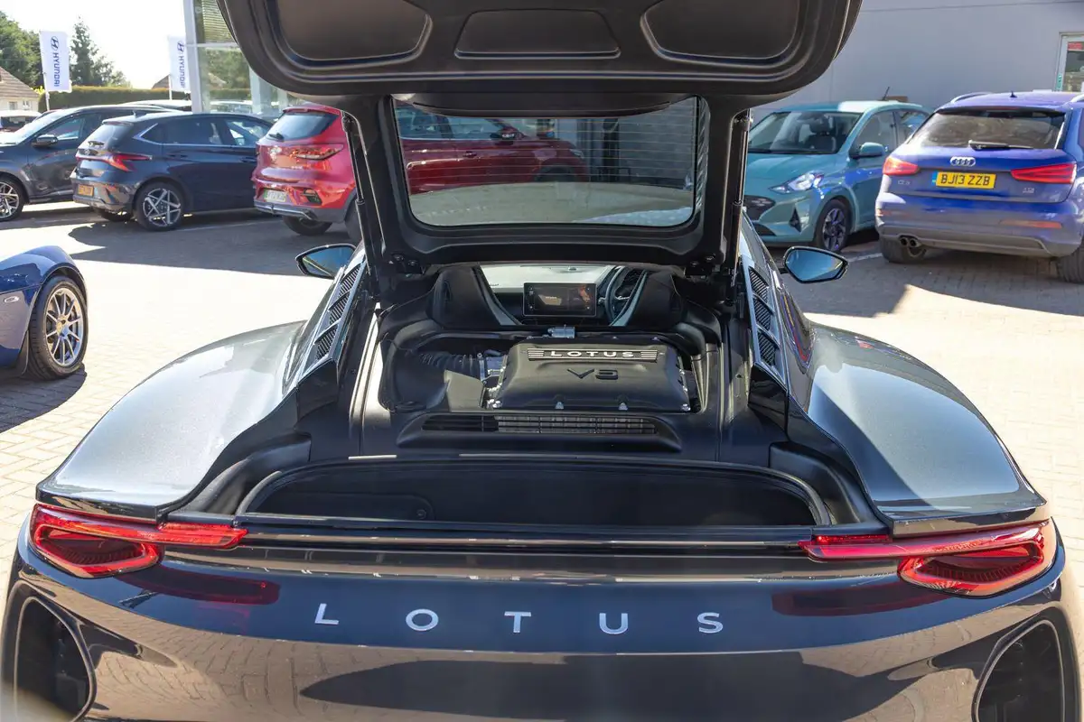 2023-lotus-emira-35-first-edition-v6-big-26