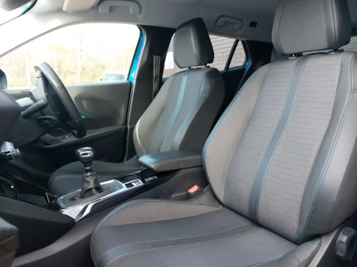 2020-mercedes-benz-a-class-13-a200-sport-saloon-4d-7g-dct-big-11