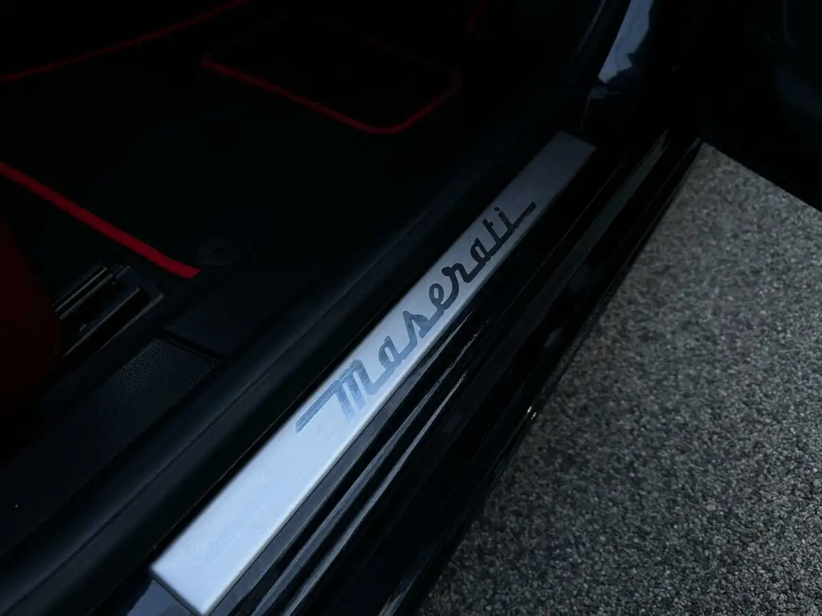 2022-maserati-ghibli-30-modena-350ps-big-64
