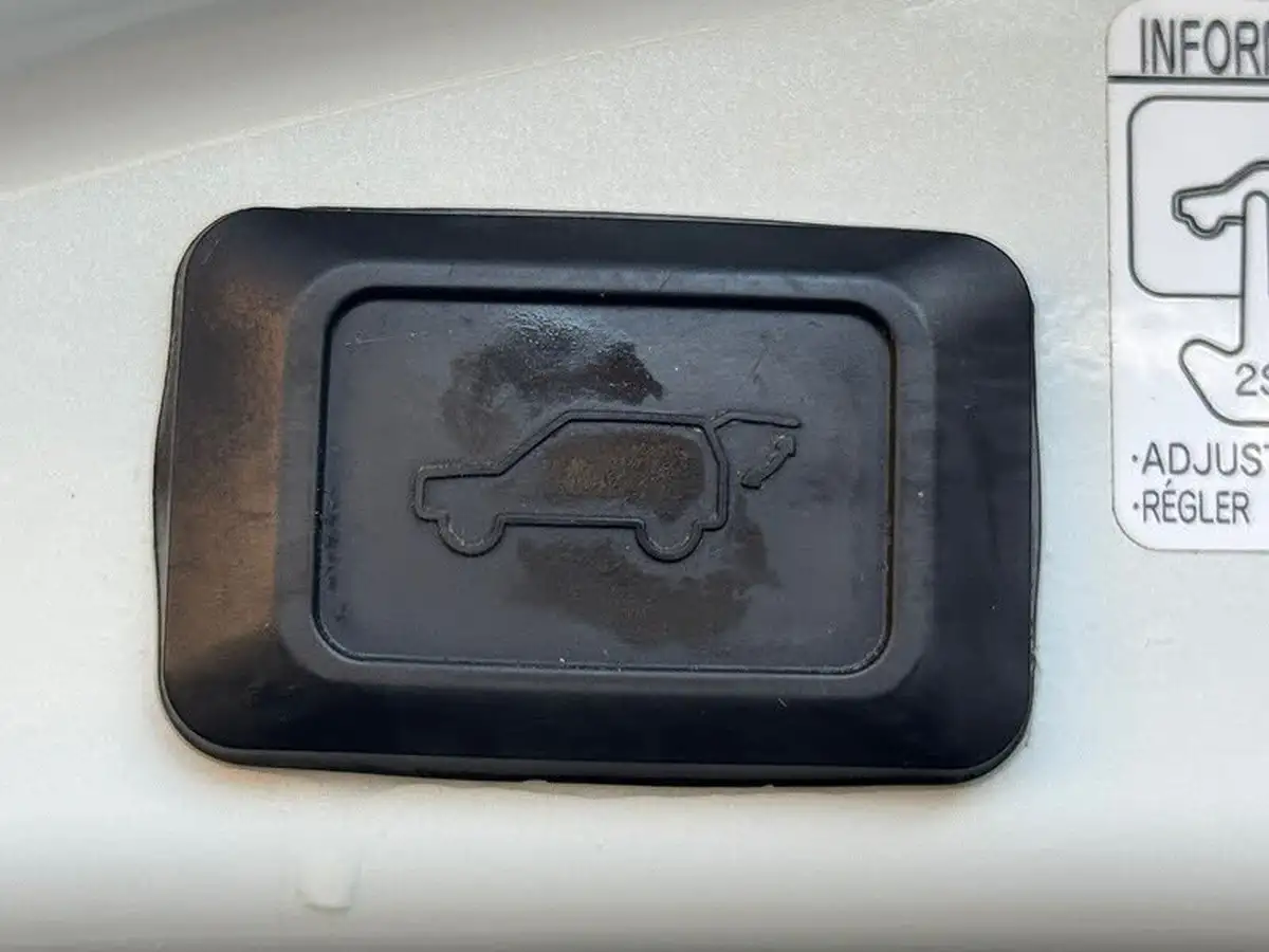2018-toyota-rav4-25-vvt-i-excel-194bhp-awd-tss-navi-metallic-2494cc-big-11